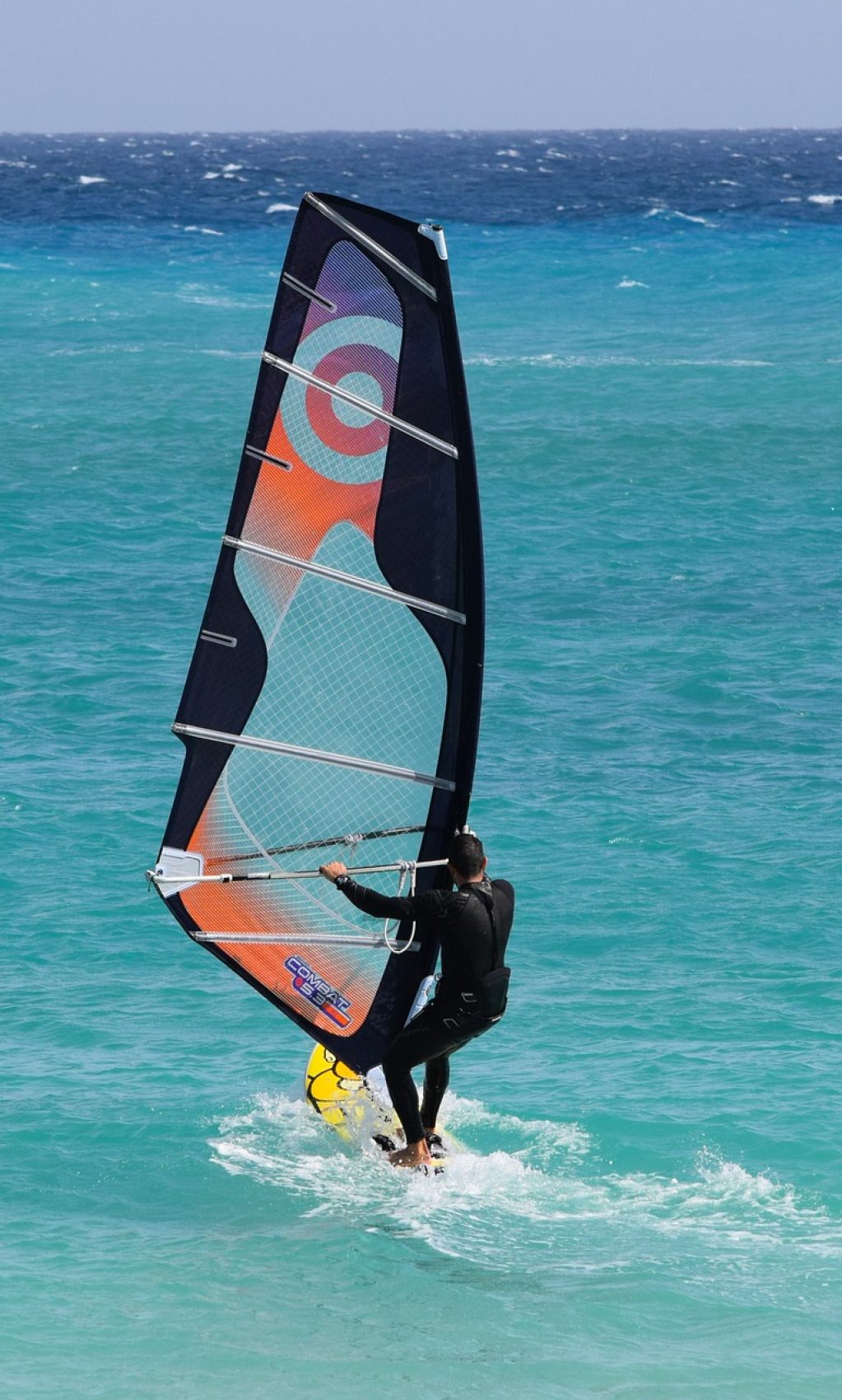 windsurfing-3257757_1920